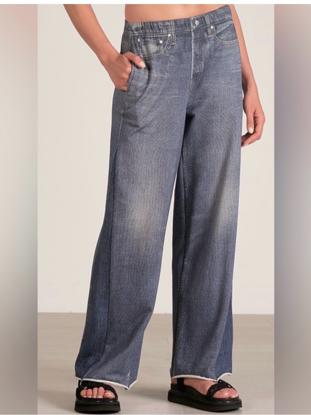Elan Wide-Leg Sweatpant Jean in Faded Blue